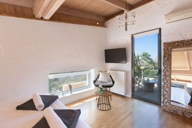 Yellow Dream Villa 3