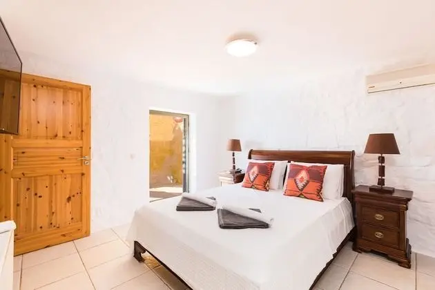 Yellow Dream Villa 3
