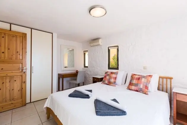 Yellow Dream Villa 3