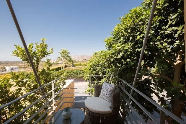 Yellow Dream Villa 3