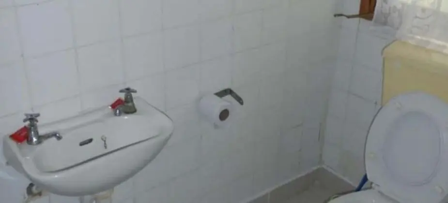 Üç Kişilik Oda