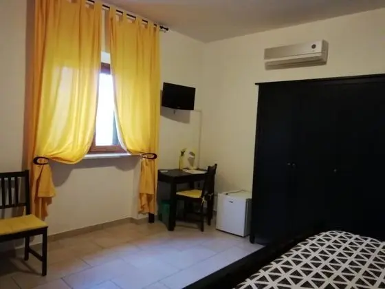 Standard Tek Büyük Yataklı Oda