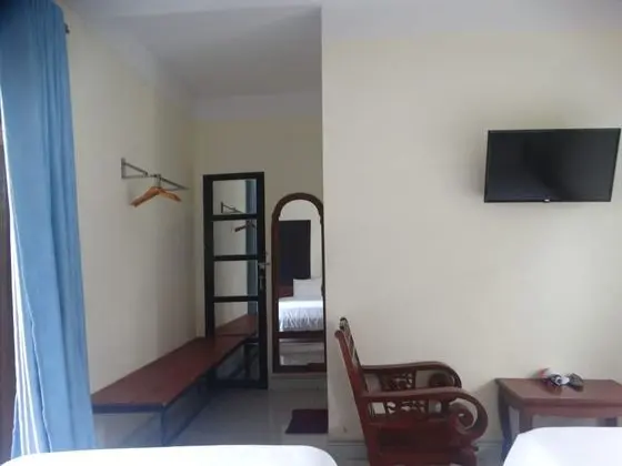 Üç Kişilik Oda, Bahçe Manzaralı