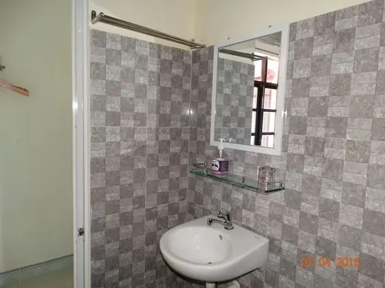 Üç Kişilik Oda, Bahçe Manzaralı