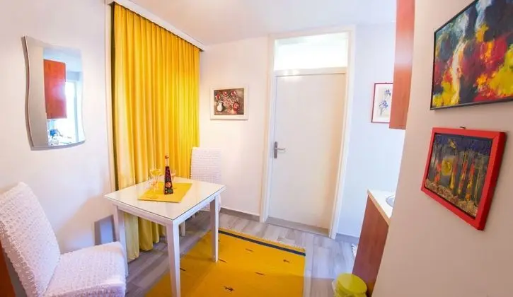 Stüdyo, Balkon