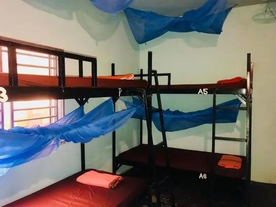 Ortak Ranzalı Oda, Karma Ranzalı Oda (Bed in 8-bed)