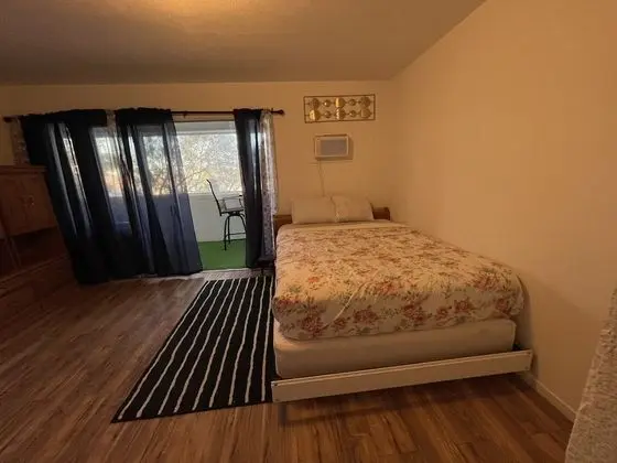 Basic Tek Büyük Yataklı Oda, 1 Büyük (Queen) Boy Yatak, Balkon, Şehir Manzaralı