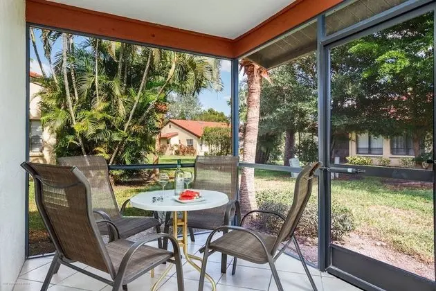 Daire (Yellow Pine Villa)