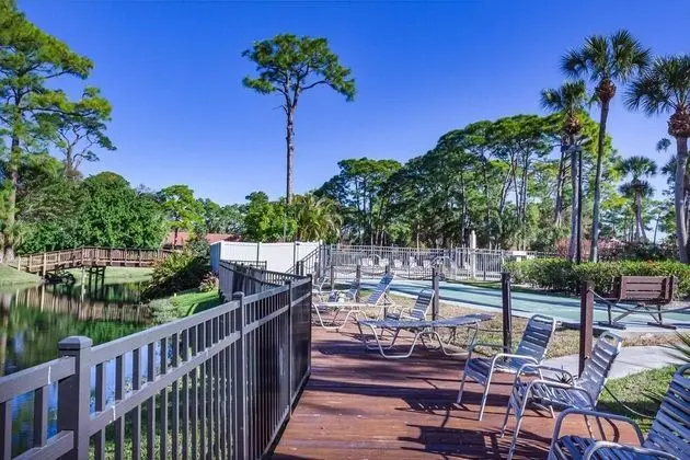 Daire (Yellow Pine Villa)