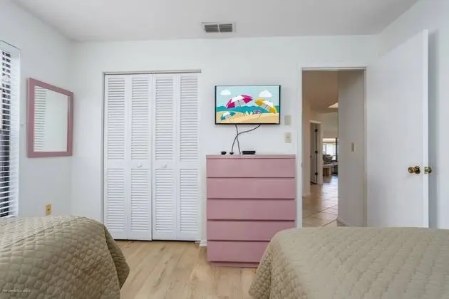 Daire (Yellow Pine Villa)