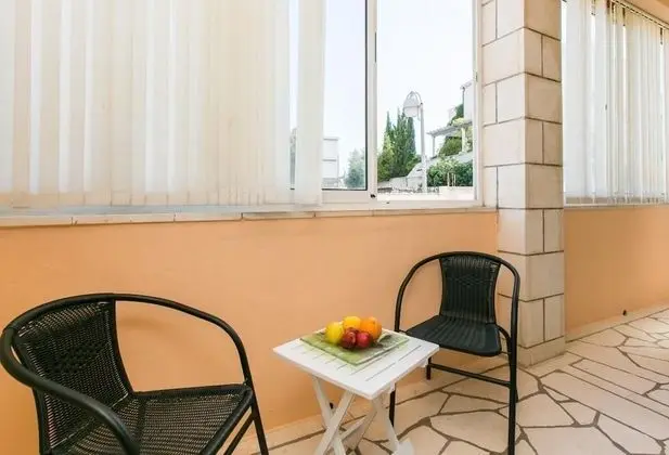 Tek Büyük Yataklı Oda (Double Room with Balcony)