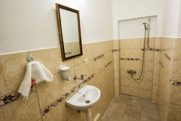Standard Üç Kişilik Oda