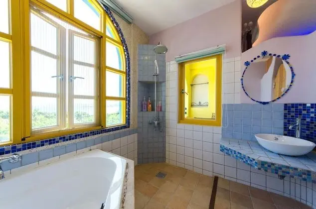 Tek Büyük Yataklı Oda, Balkon, Deniz Manzaralı