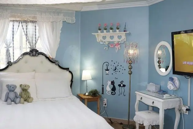 Tek Büyük Yataklı Oda