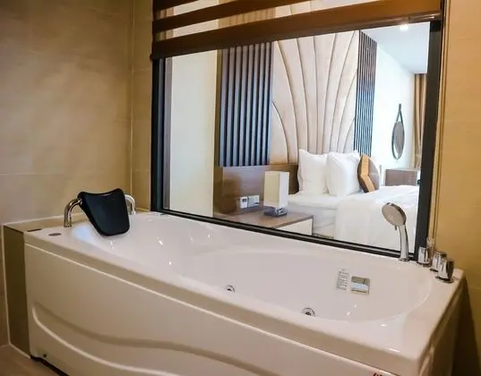 Luxury Tek Büyük Yataklı Oda