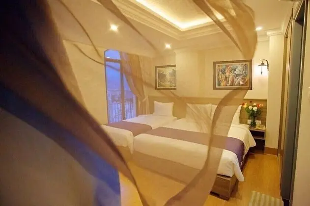 Deluxe Tek Büyük Yataklı Oda