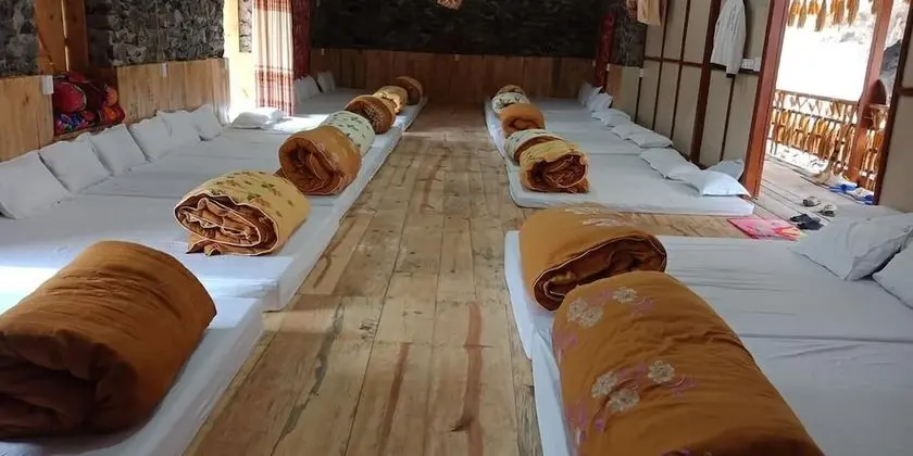 Traditional Ortak Ranzalı Oda, Karma Ranzalı Oda