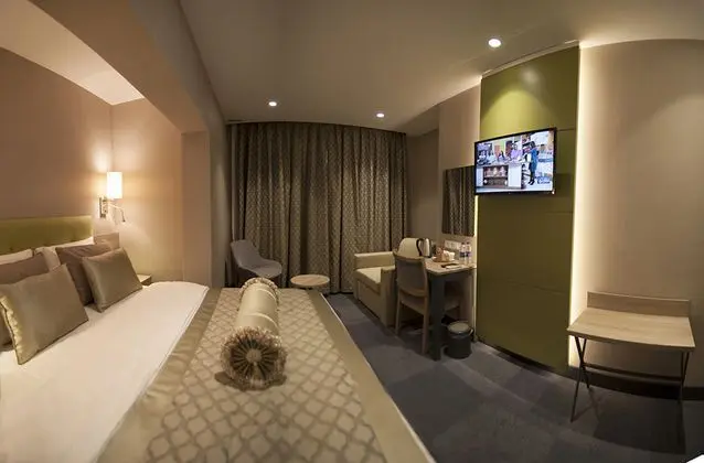 Standart Oda, Şehir Manzaralı