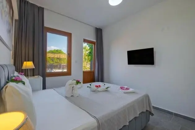 Deluxe Double Bahçe Manzaralı