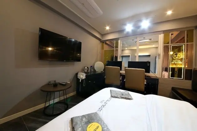 Premier Tek Büyük Yataklı Oda