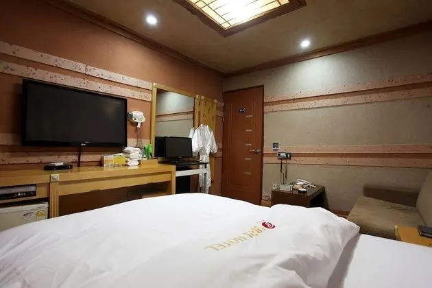 Oda (General room)