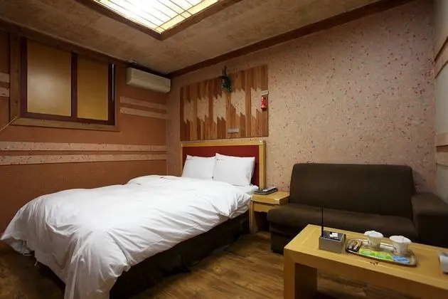 Oda (General room)