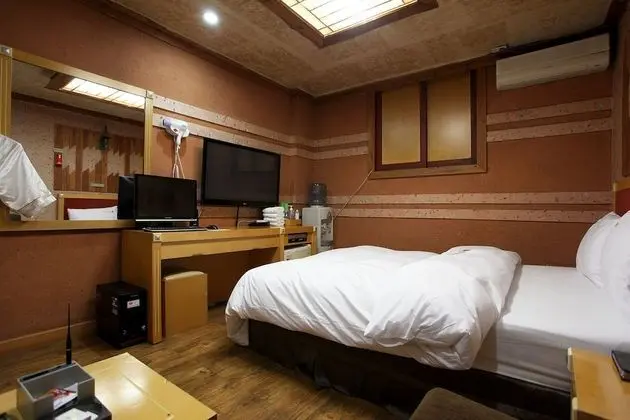 Oda (General room)
