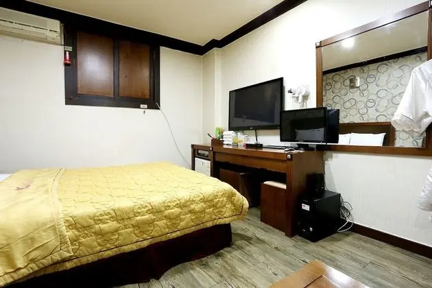 Oda (VIP room)
