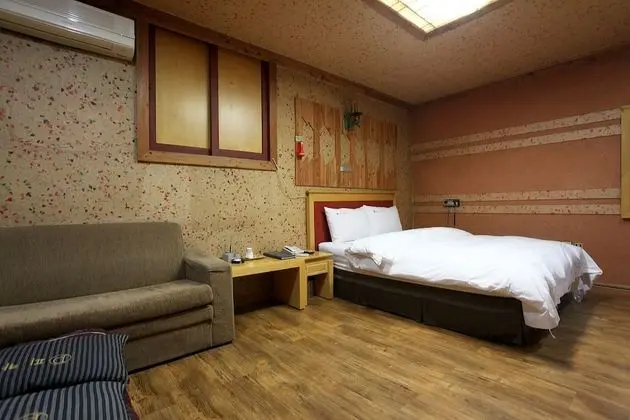 Oda (VIP room)