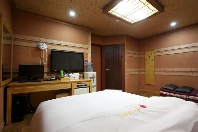Oda (VIP room)