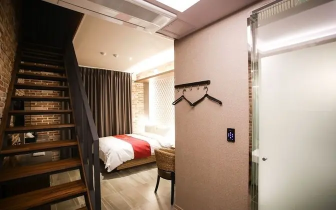 Oda (Duplex Two Room)