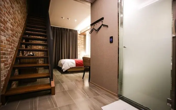Oda (Duplex Two Room)