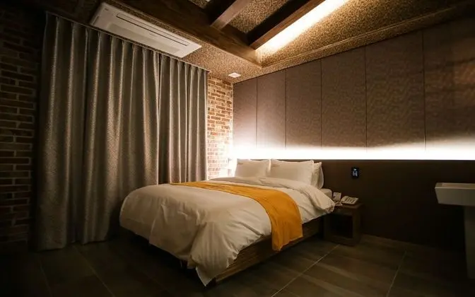 Oda (Golftel Two Room)