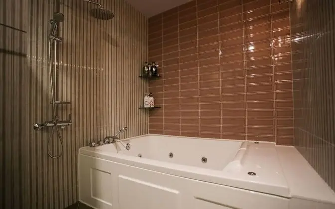 Oda (Golftel Two Room)