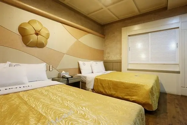 Oda (Special Room)