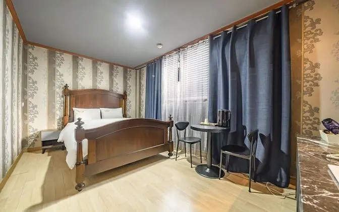 Oda (Special Room)