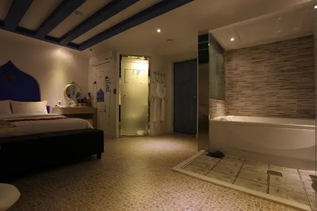 Oda (Special room (Netflix viewing availab)