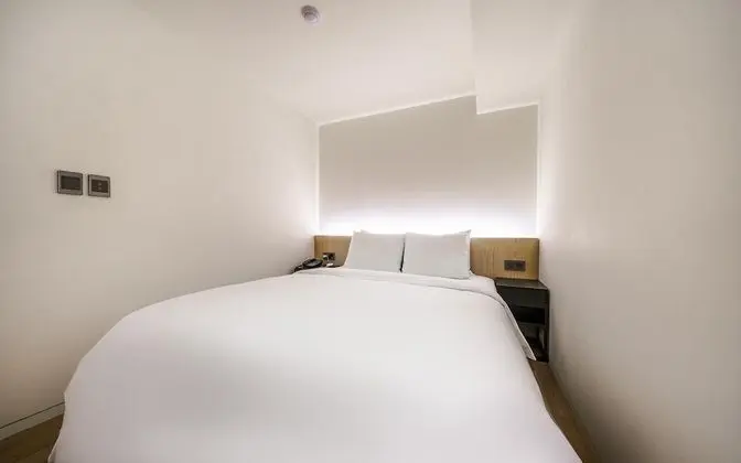 Oda (Deluxe - Semi-private room (random as)