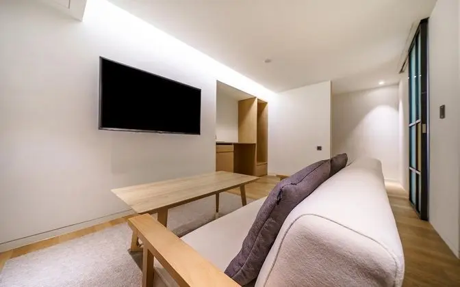 Oda (Deluxe - Semi-private room (random as)