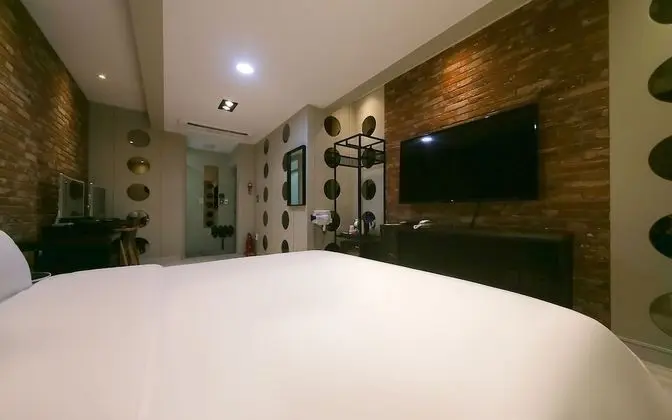 Oda (VIP (High Performing 2PC Netflix Air )