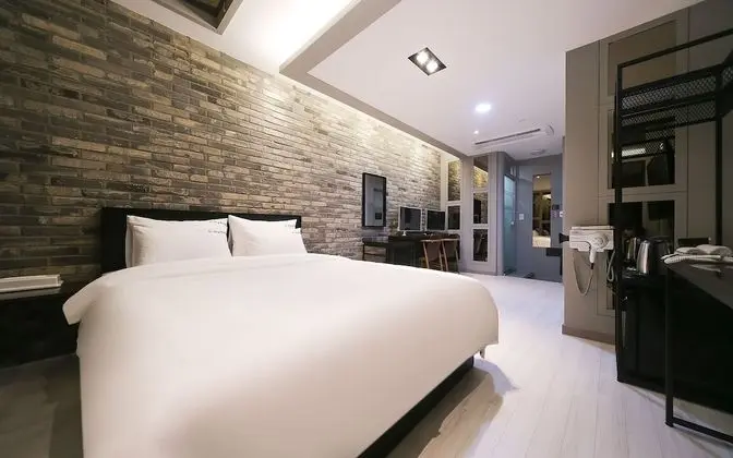 Oda (VIP (High Performing 2PC Netflix Air )