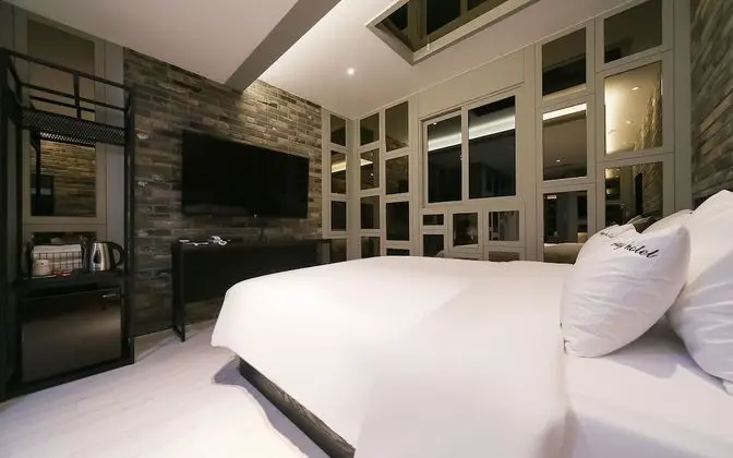 Oda (VIP (High Performing 2PC Netflix Air )