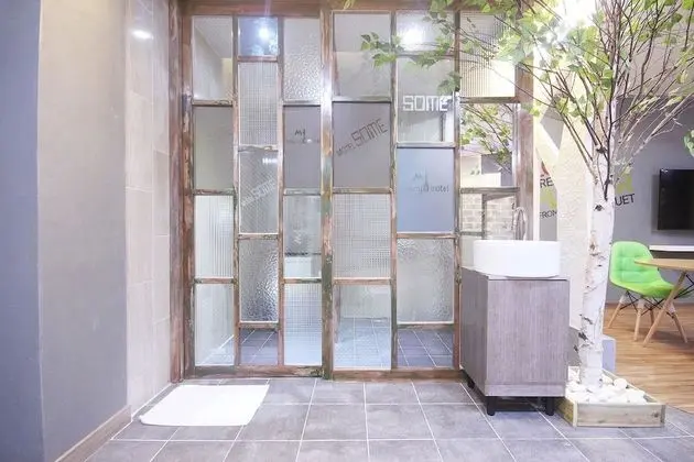 Oda (VIP - Wider Room (Netflix Available w)