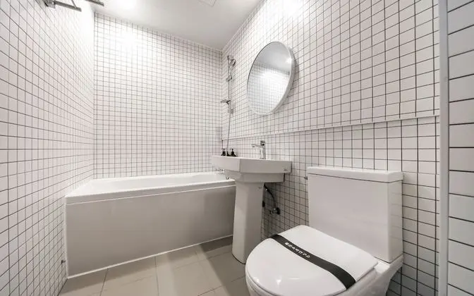 Oda (Twin (netflix available double + sing)