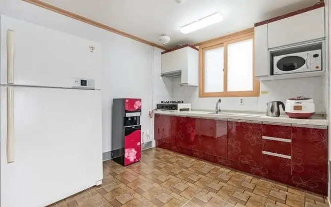 Oda (Paradise (bathtub))