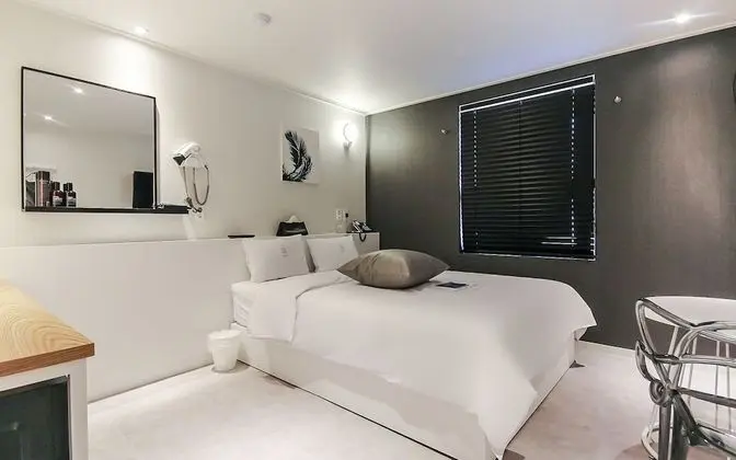 Oda (Yeongdeok Premium (Rooftop night view)