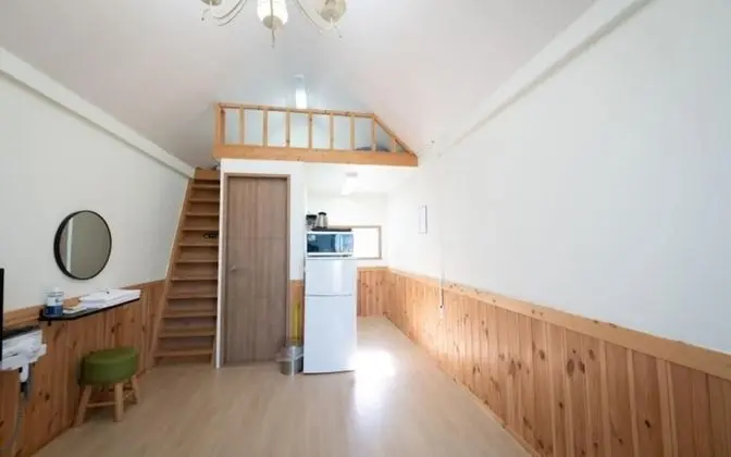 Oda (Room 102 (multiple-storey))