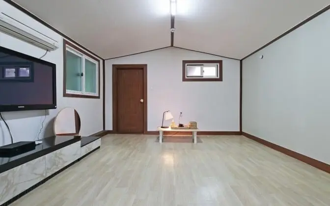 Oda (Ondol room (individual terrace))