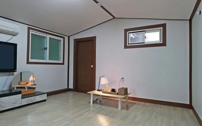 Oda (Ondol room (individual terrace))