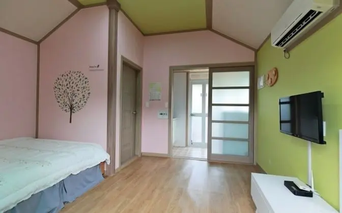 Oda (Small 1 (Individual Terrace))